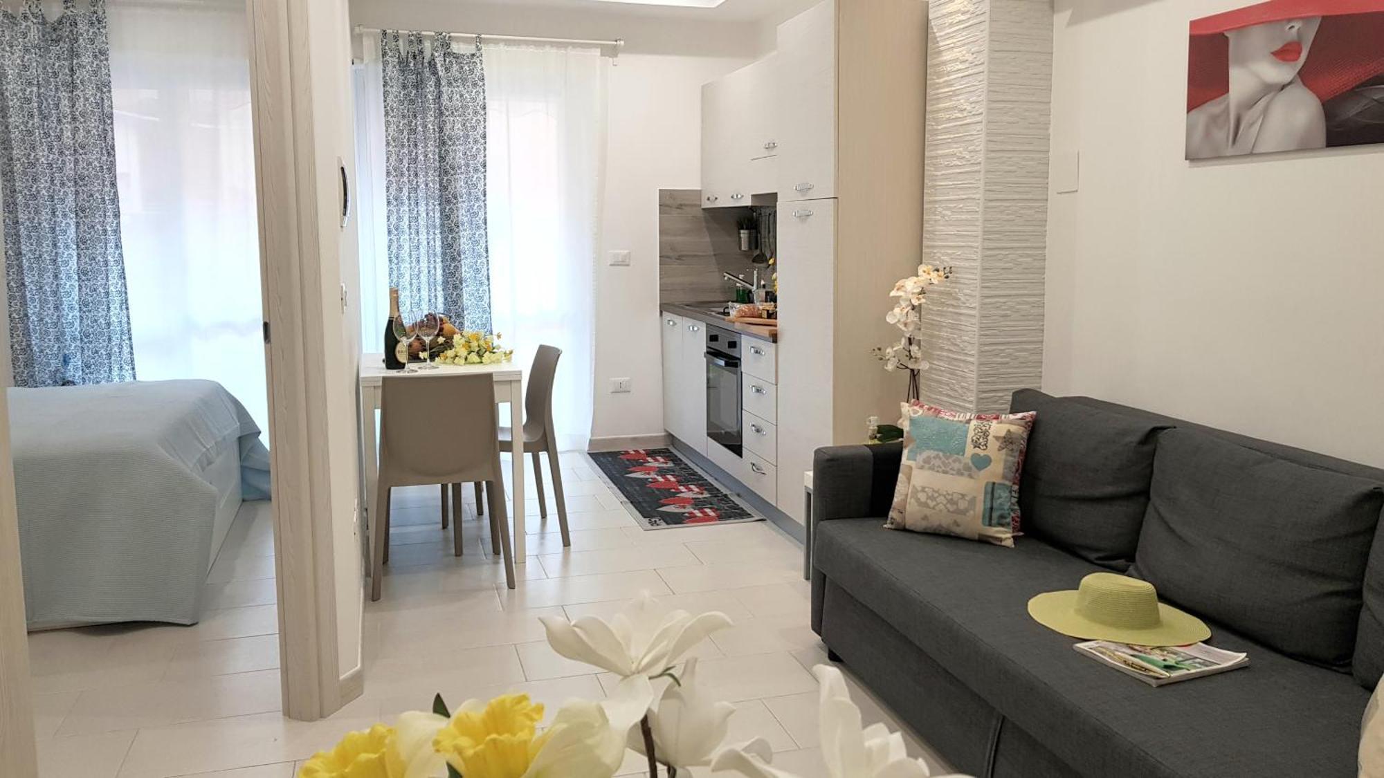 Martin Holiday Apartments Джардини-Наксос Экстерьер фото